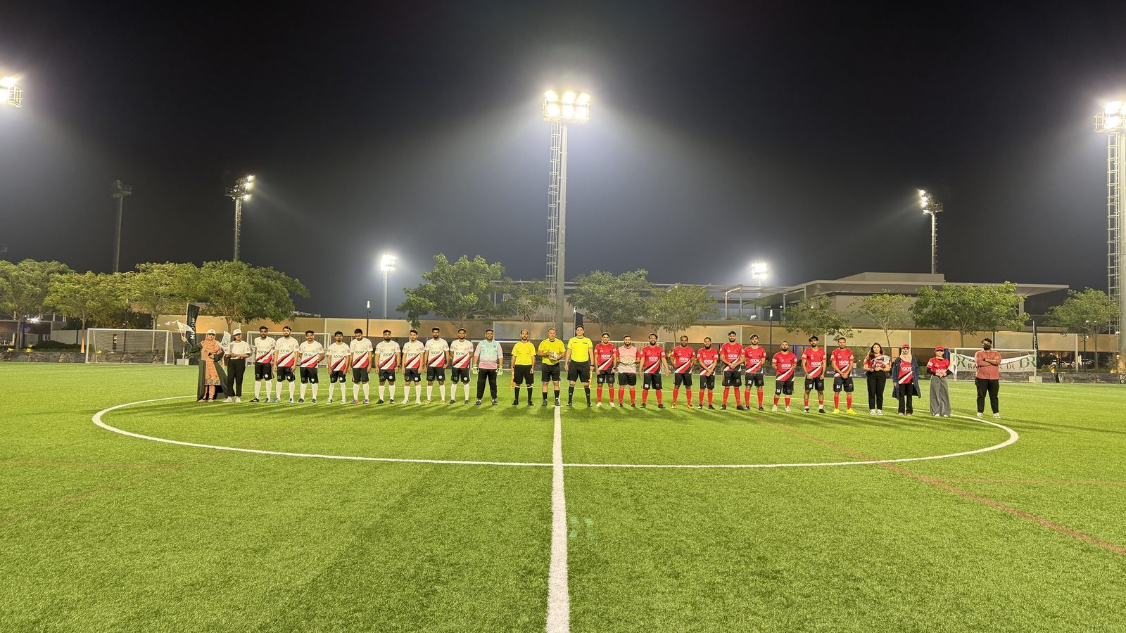DAS FSL team lineup before match